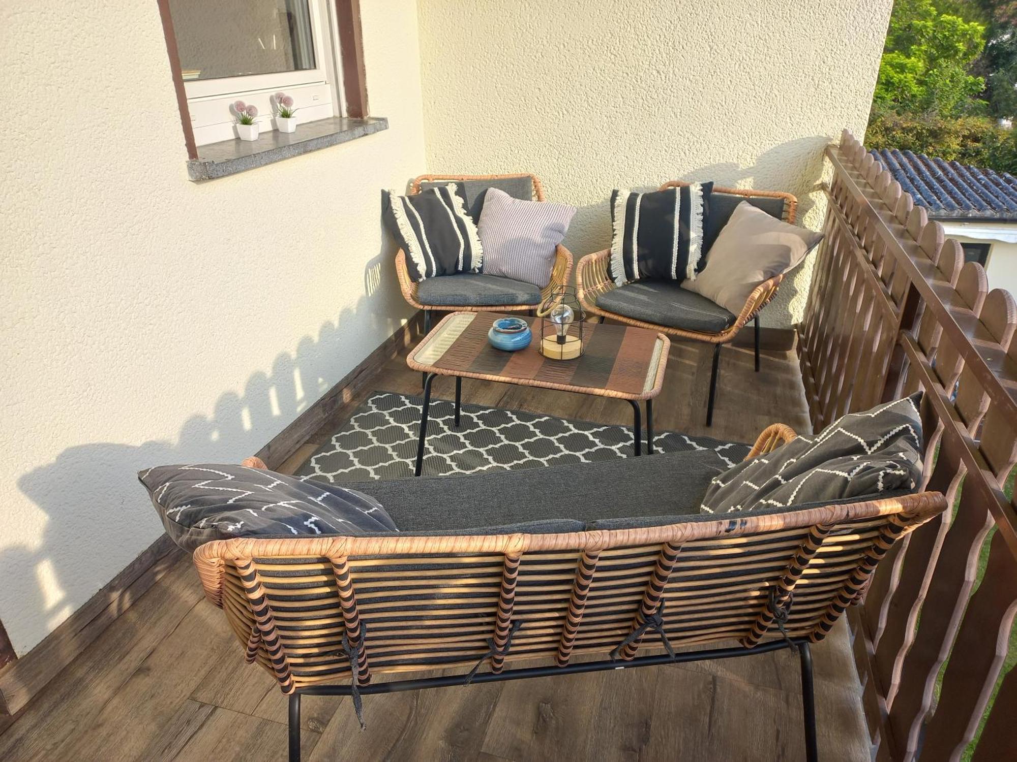 Ola Apartment